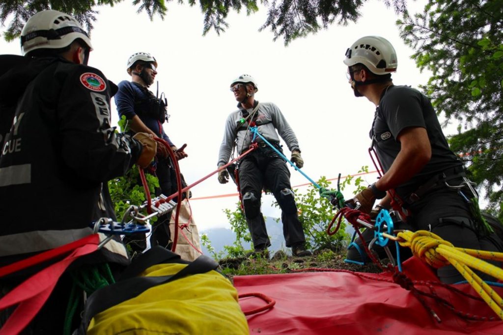 Rope Rescue - South Fraser Search and Rescue